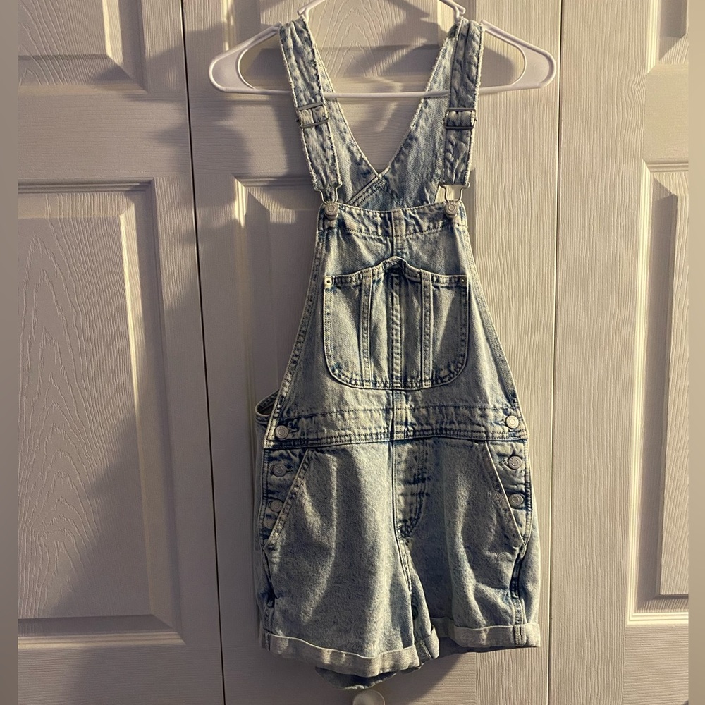 Old navy overall shorts